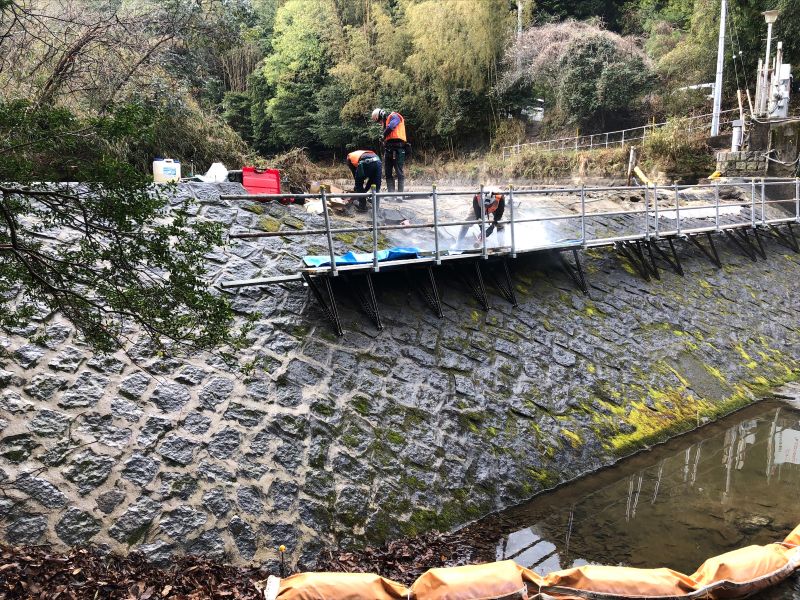 岩津水力発電所　えん堤修繕工事